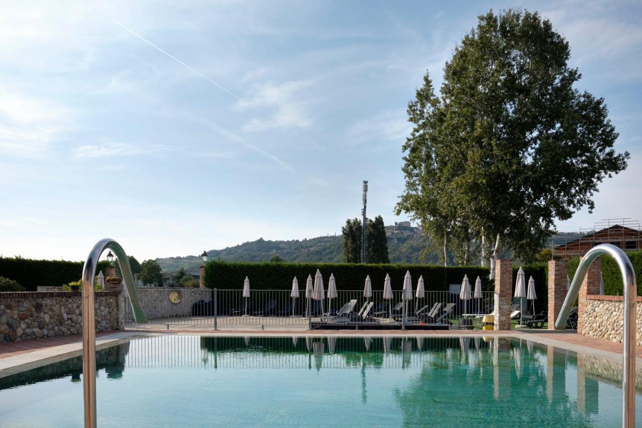Hotel Le Botti Guarene Exteriör bild